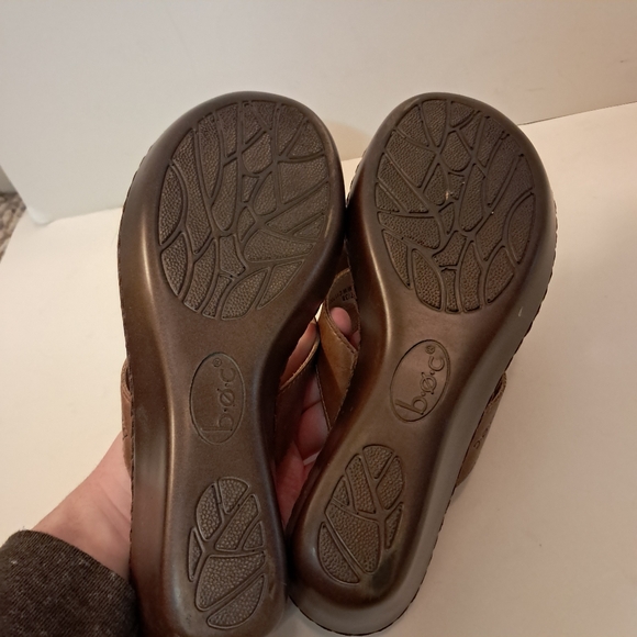 B.O.C. Born Concept Sandals Women's 7/38 Leather Platform Flower Accent Summer - Picture 5 of 5